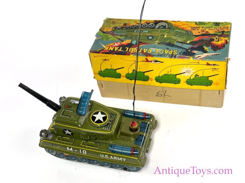 Okuma Tin Lithographed Batt. Op. Army M-18 Space Patrol Tank & USAF F-104 Jet in Box <FONT COLOR="ff000 ">*SOLD*</font> - Image 3