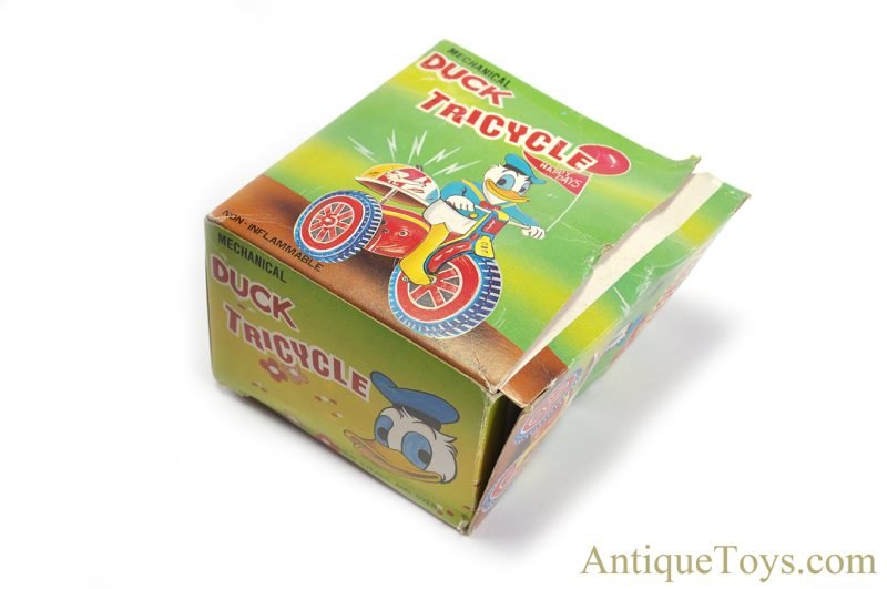 Vintage Korean Tin Lithographed Windup "Duck Tricycle" in Box for Sale - Image 6