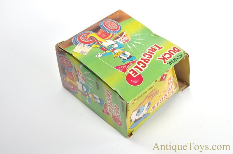Vintage Korean Tin Lithographed Windup "Duck Tricycle" in Box for Sale - Image 7