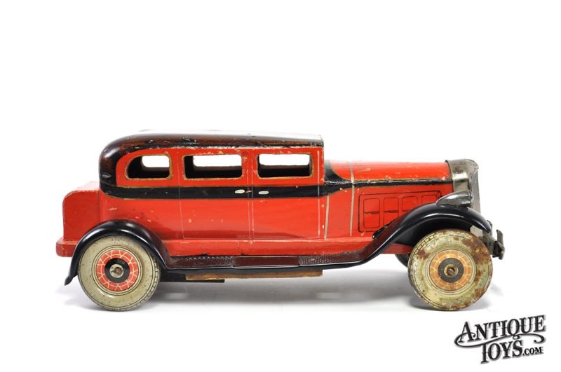 Tomiyama ca. 1932 Clockwork Tin Lithographed & Hand Painted Wooden Body Packard Touring Sedan <FONT COLOR="ff000">*SOLD*</font> - Image 3