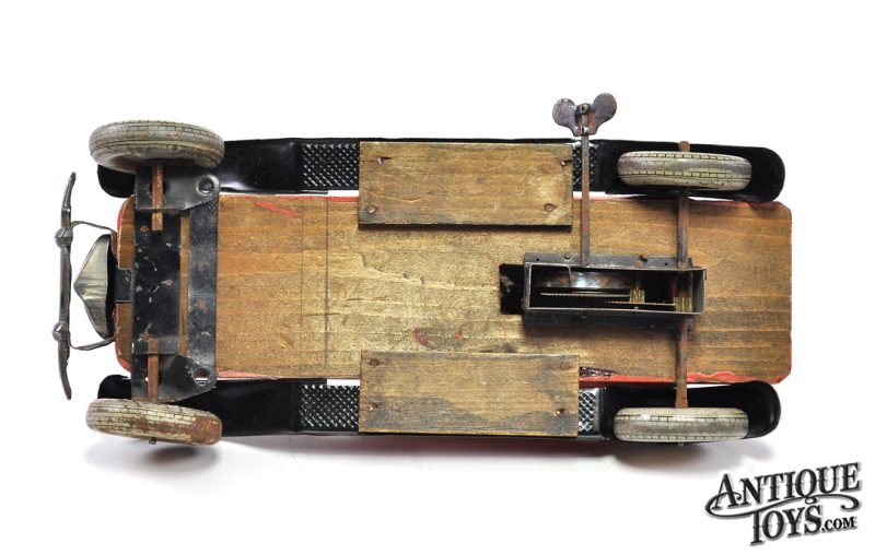 Tomiyama ca. 1932 Clockwork Tin Lithographed & Hand Painted Wooden Body Packard Touring Sedan <FONT COLOR="ff000">*SOLD*</font> - Image 6