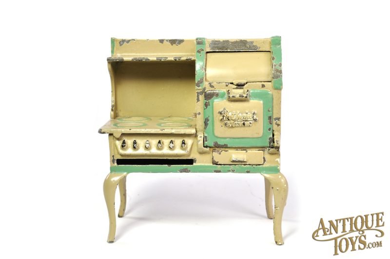 Arcade ca. 1934 Cast Iron Miniature Hotpoint Electric Stove <FONT COLOR="ff000">*SOLD*</font> - Image 2