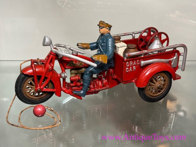 Hubley ca. 1930s Cast Iron Indian Motorcycle Crash Car <FONT COLOR="ff000 ">*SOLD TO CLIENT*</font>