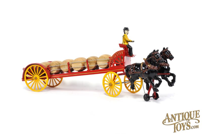 Wilkins Toy Co. ca. 1910 Cast Iron No. 147 City Dray Beer Barrel Wagon for Sale - Image 2