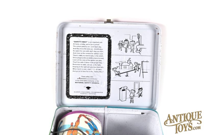 Aladdin Industries Inc. Vintage ca. 1976 DC Comics Super Friends Lunchbox & Thermos for Sale - Image 7