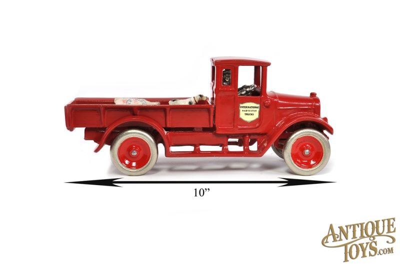 Arcade Cast Iron Red Baby International Harvester Pickup Truck for Sale <FONT COLOR="ff000 ">*SOLD*</font> - Image 8