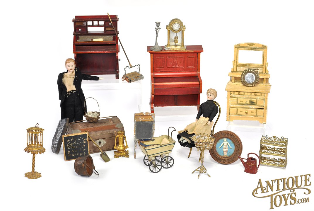 Sold at Auction: American Victorian Doll House