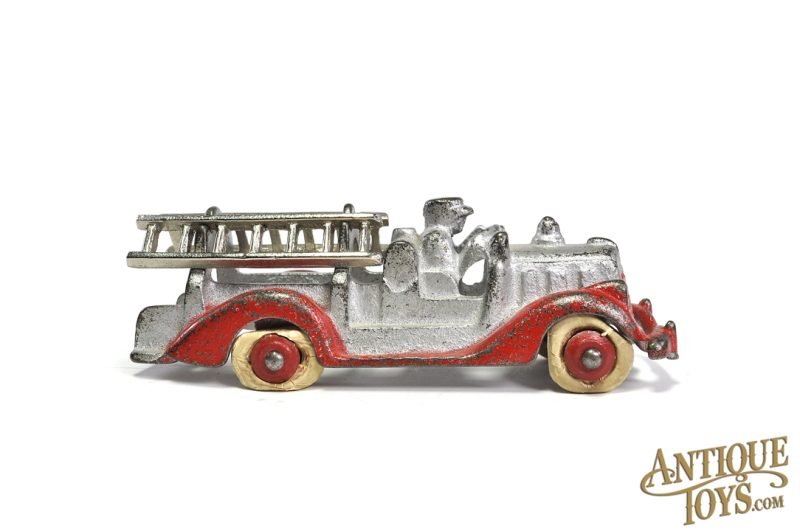 Hubley ca. 1930’s Silver and Red Cast Iron Fire Engine Ladder Truck 5" <FONT COLOR="ff000 ">*SOLD*</font> - Image 2