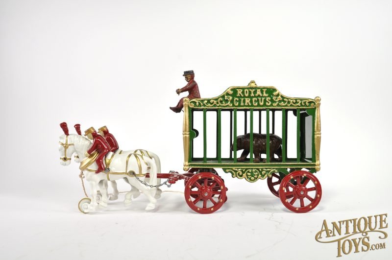 Hubley Cast Iron Royal Circus Horse Drawn Brown Bear Cage Circus Wagon <FONT COLOR="ff000 ">*SOLD*</font> - Image 5