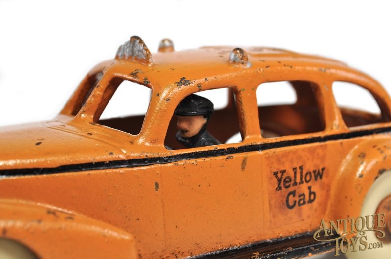 Hubley ca. 1939 Cast Iron Yellow Cab 8.25" <FONT COLOR="ff000 ">*SOLD*</font> - Image 8