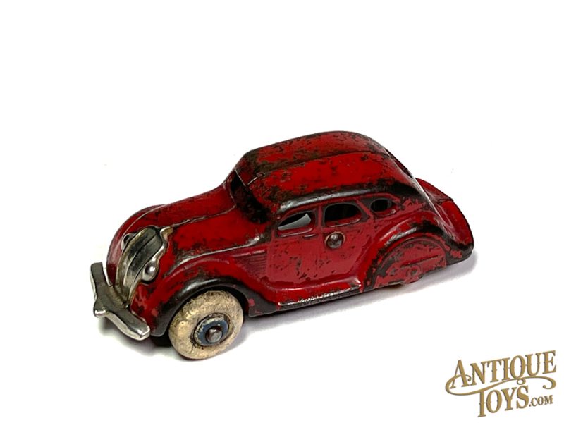 Arcade ca. 1930's Cast Iron Red Chrysler Airflow for Sale - Image 2