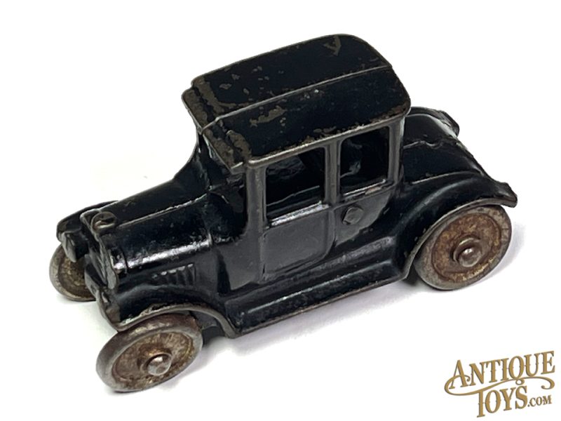 Hubley Cast Iron #300 Coupe 4.25" <FONT COLOR="ff000">*SOLD*</font> - Image 3
