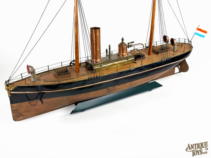 Radiguet ca. 1893 Tin, Copper, and Zinc French Live Steamship <FONT COLOR="ff000 ">*SOLD*</font> - Image 3