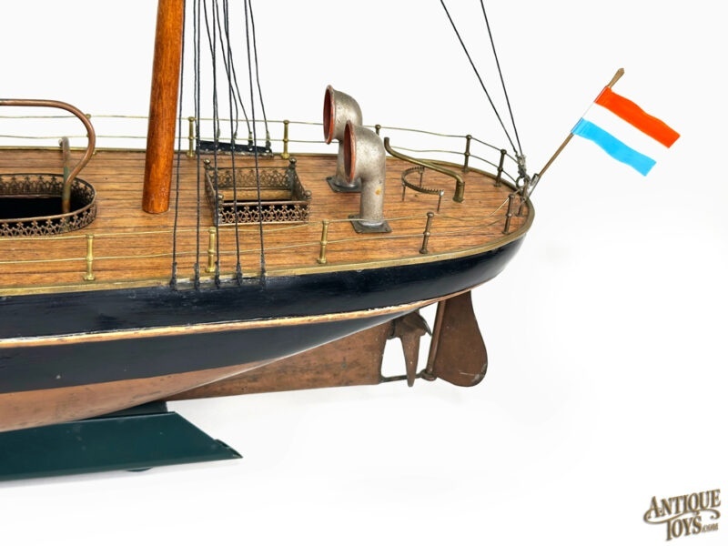 Radiguet ca. 1893 Tin, Copper, and Zinc French Live Steamship <FONT COLOR="ff000 ">*SOLD*</font> - Image 7
