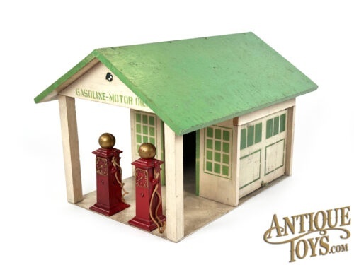 Arcade ca. 1939 Cast Iron Gasoline & Motor Oils Station <FONT COLOR="ff000">*SOLD*</font>