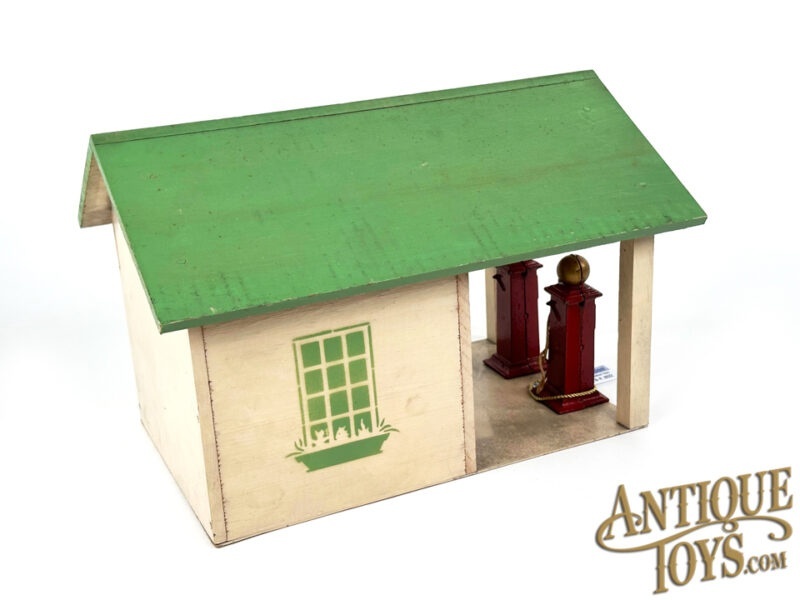 Arcade ca. 1939 Cast Iron Gasoline & Motor Oils Station <FONT COLOR="ff000">*SOLD*</font> - Image 8