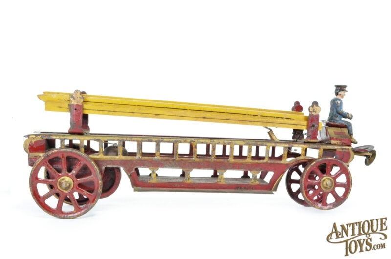 Dayton ca. 1905 Pressed Steel Friction Dayton Hillclimber Fire Engine Ladder Truck <FONT COLOR="ff000">*SOLD*</font> - Image 2