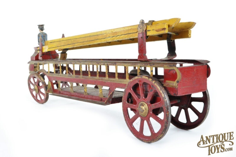 Dayton ca. 1905 Pressed Steel Friction Dayton Hillclimber Fire Engine Ladder Truck <FONT COLOR="ff000">*SOLD*</font> - Image 5