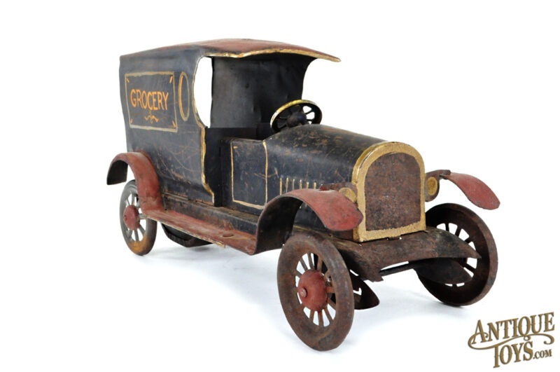 Turner ca. 1923 Tin Friction Grocery Delivery Truck <FONT COLOR="ff000">*SOLD*</font> - Image 3