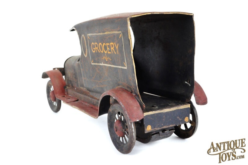 Turner ca. 1923 Tin Friction Grocery Delivery Truck <FONT COLOR="ff000">*SOLD*</font> - Image 4