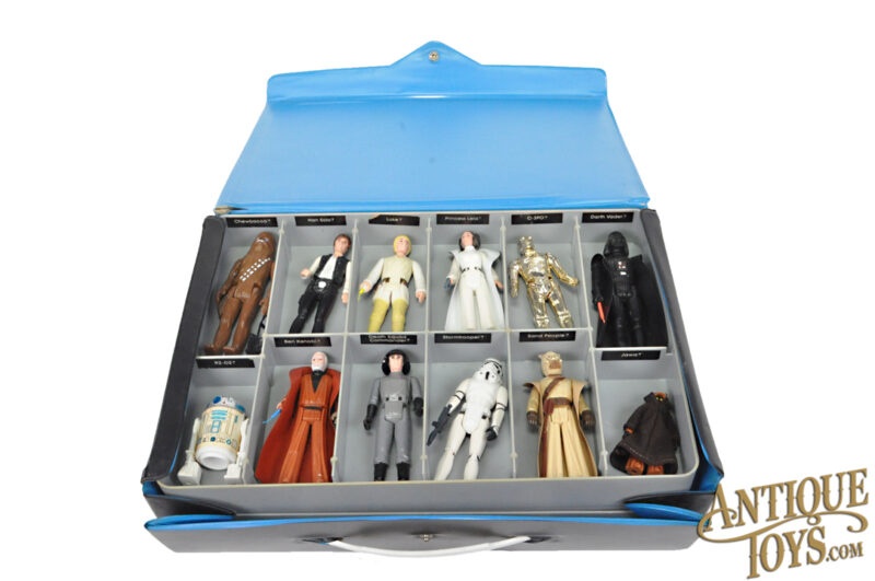 Kenner Vintage Star Wars Mini Action Figure Collector's Case with 24 Action Figures & Weapons <FONT COLOR="ff000 ">*SOLD*</font> - Image 3