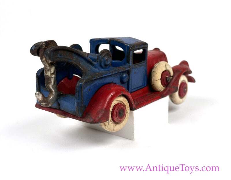 Hubley Cast Iron Tow Truck with Rubber Tires for Sale - Image 4