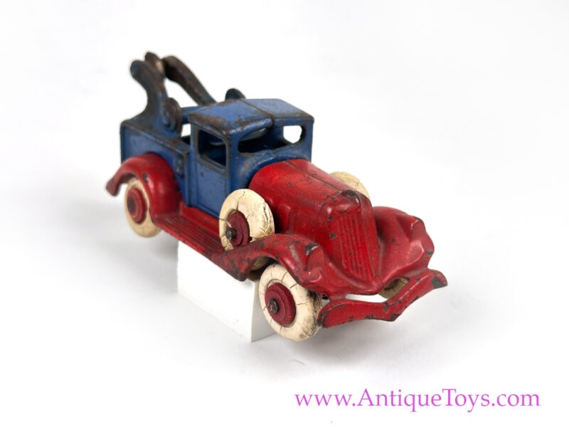 Hubley Cast Iron Tow Truck with Rubber Tires for Sale - Image 6