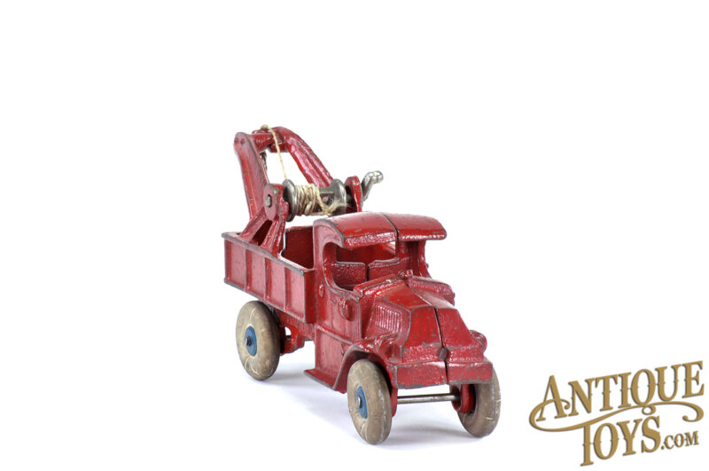 Champion Hardware Co. Red Cast Iron Tow Truck 8.5" for Sale - Image 3