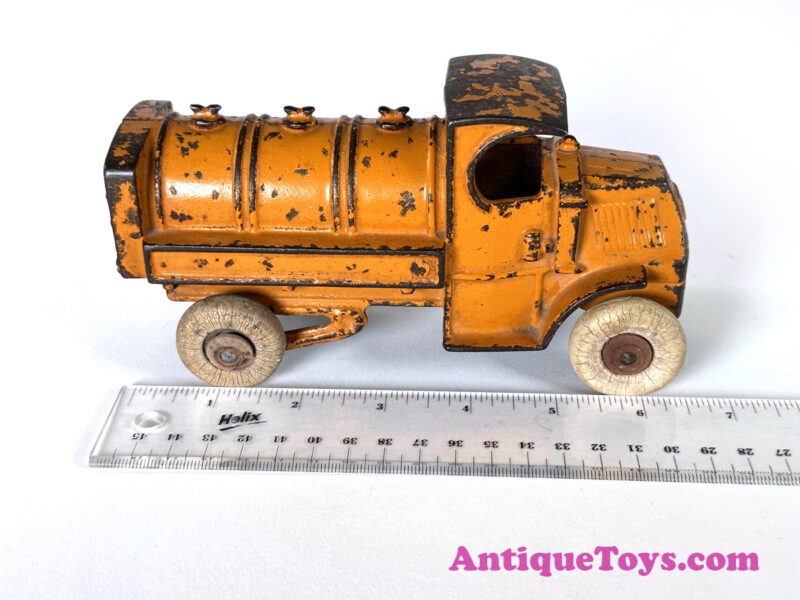 Cast Iron Gas Tanker from Hubley <FONT COLOR="ff000">*SOLD*</font> - Image 2