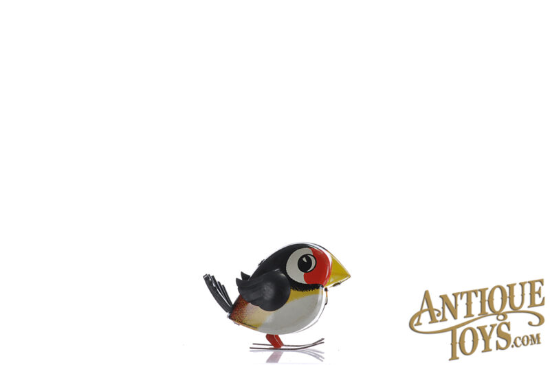 Lehmann Tin Lithographed Windup No. 941 LuLu Pecking Bird Toy with Case & Key for Sale - Image 4