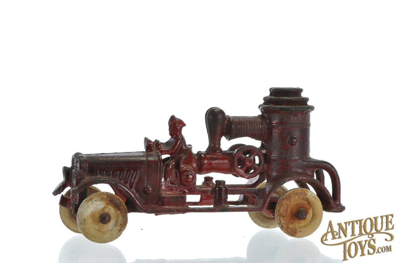 Arcade Cast Iron Red Fire Pumper Truck for Sale - Image 3