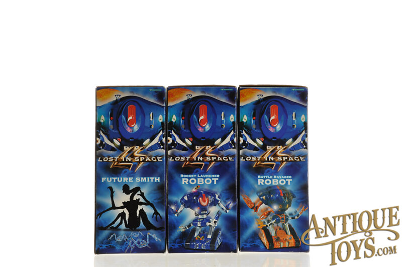 Trendmasters Lost in Space 3 Action Figures Boxed, Blockbuster VHS Tape, & Sweepstakes Advertising Promo Set for Sale - Image 12