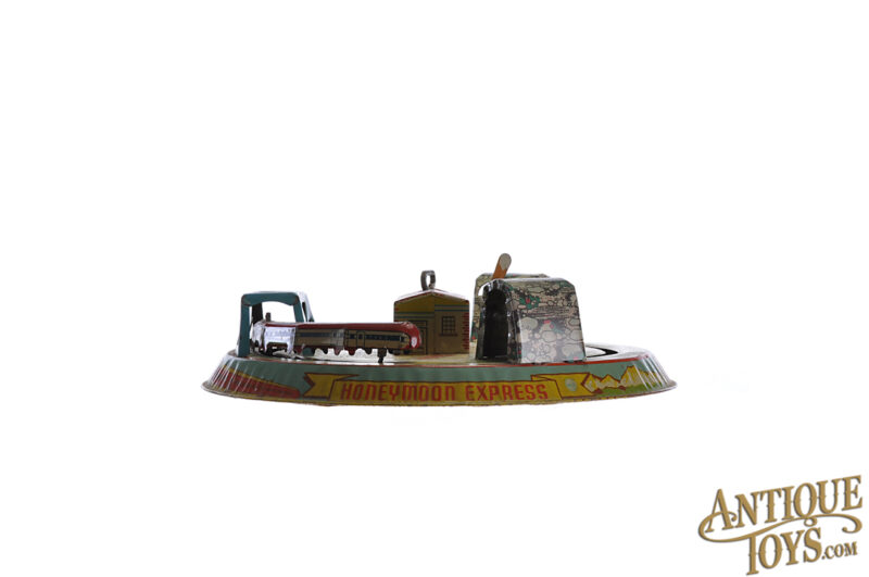 Marx Tin Lithographed Windup "Honeymoon Express" Train with Box for Sale - Image 6