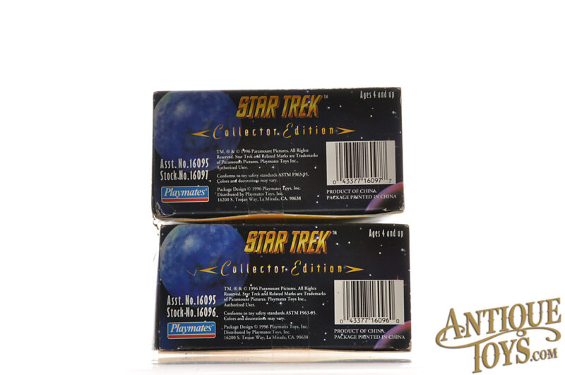 Playmates 1996 Star Trek Collector's Edition Mr. Spock &  Captain James T. Kirk Action Figures Boxed for Sale - Image 7
