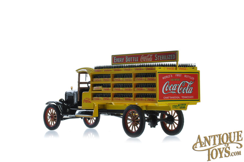 Danbury Mint Replica 1927 Ford Coca-Cola Delivery Truck 1:24 Scale Diecast Model for Sale - Image 5