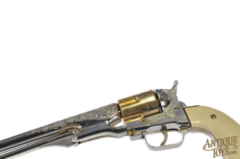 Hubley Set of 2 ca. 1950s Colt .45 Toy Cap Guns for Sale - Image 9