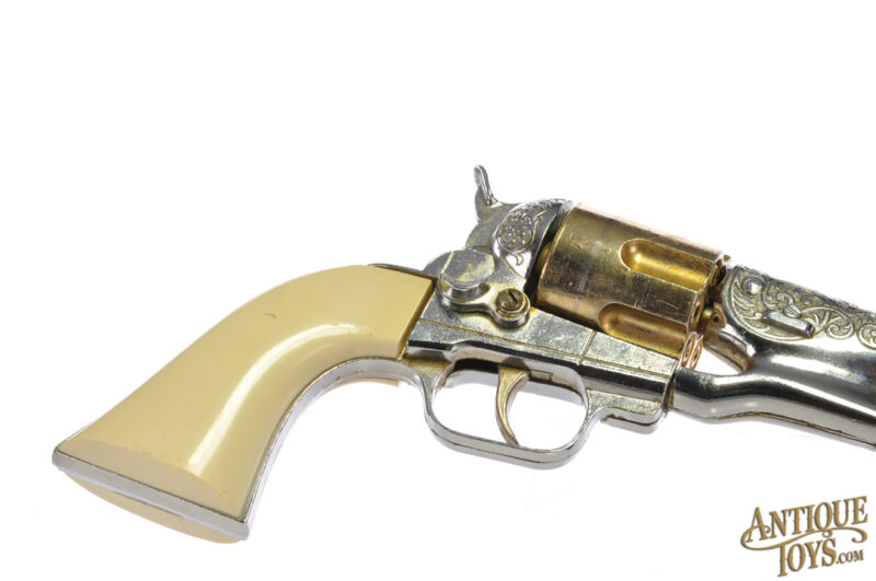 Hubley Set of 2 ca. 1950s Colt .45 Toy Cap Guns for Sale - Image 7