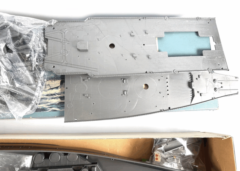 Yamato Battleship Model Kit 1/250 by UPC, Japan - Image 5