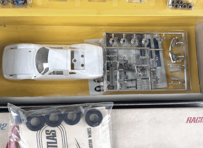 Porsche 904 Slot Race Car For Sale by Atlas - Image 4
