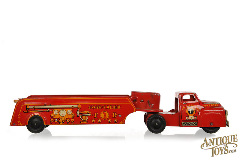 Wyandotte Pressed Steel WFD Hook & Ladder Truck for Sale - Image 2