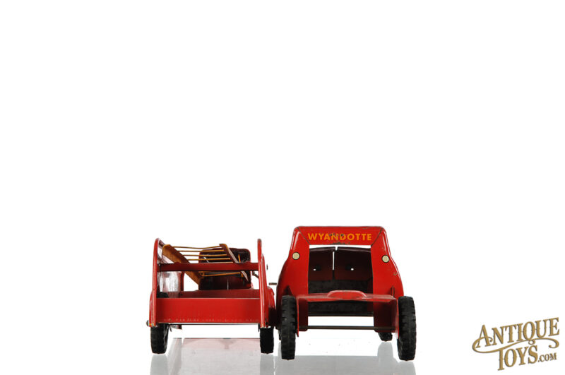 Wyandotte Pressed Steel WFD Hook & Ladder Truck for Sale - Image 6