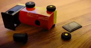 Toy restoration of a train