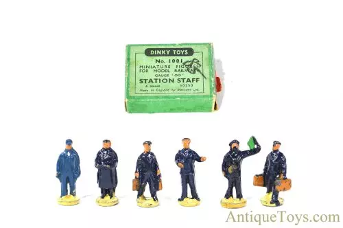 Meccano Ltd. Dinky Toys OO Gauge No. 1001 Miniature Figures for Model Railways "Station Staff" in Box for Sale