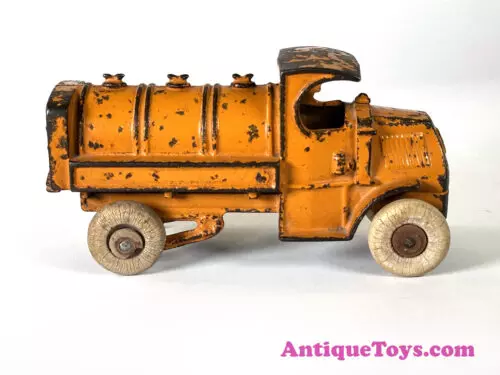 Cast Iron Gas Tanker from Hubley <FONT COLOR="ff000">*SOLD*</font>